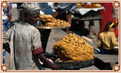 Snacks Seller in Varanasi